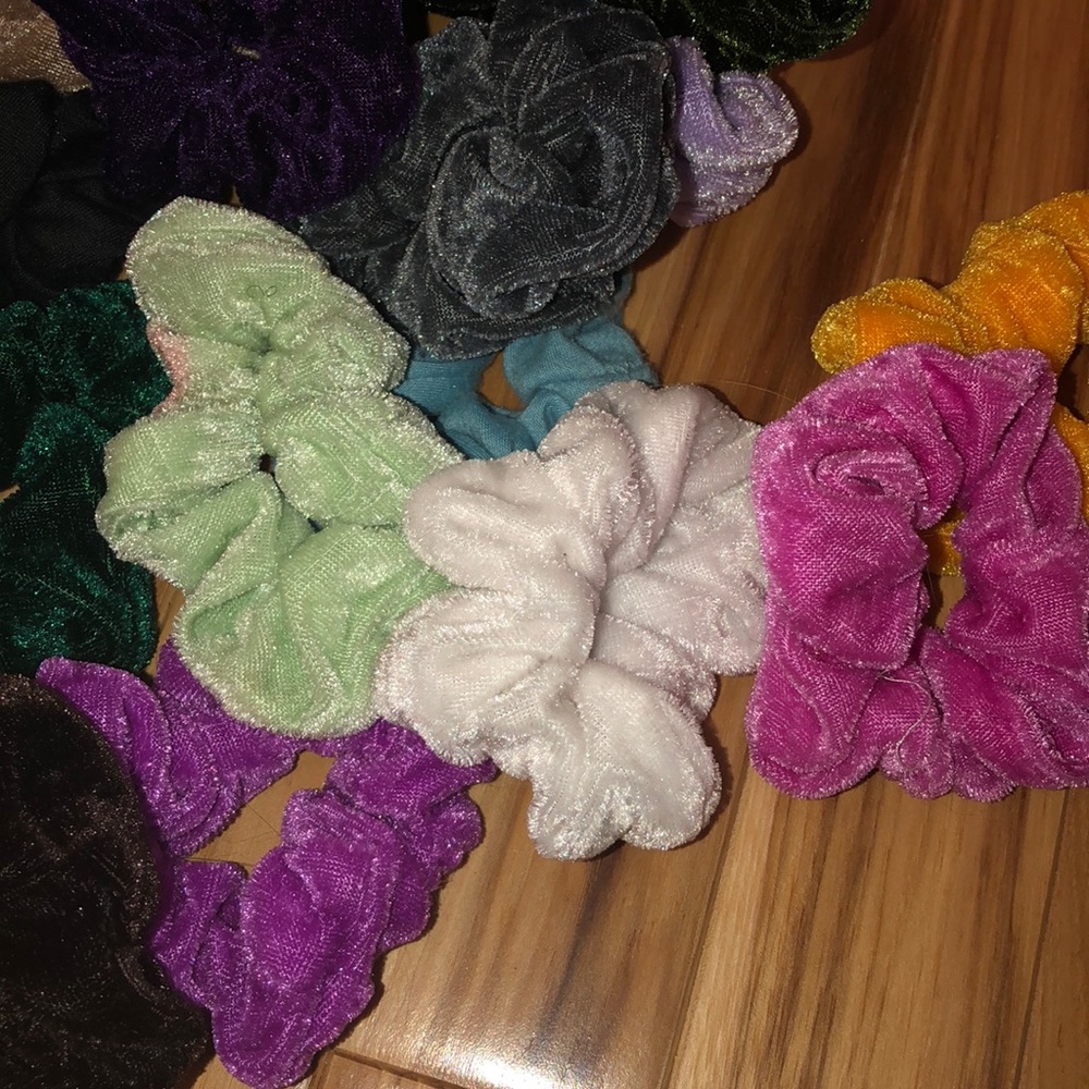 Scrunches - Picture 2 of 2